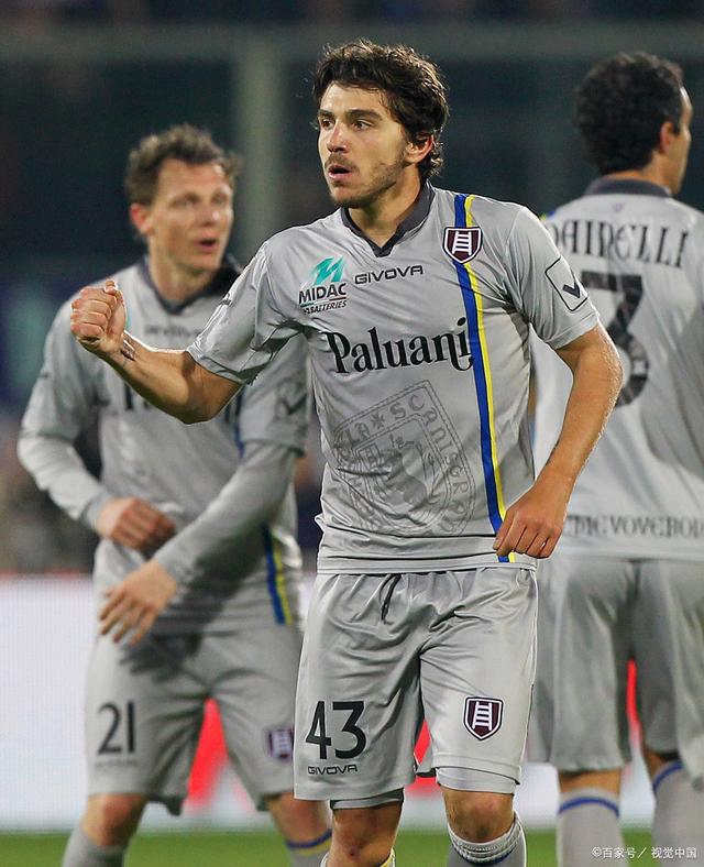 包含阿尔艾因队员实力足够，轻松晋级下一轮的词条