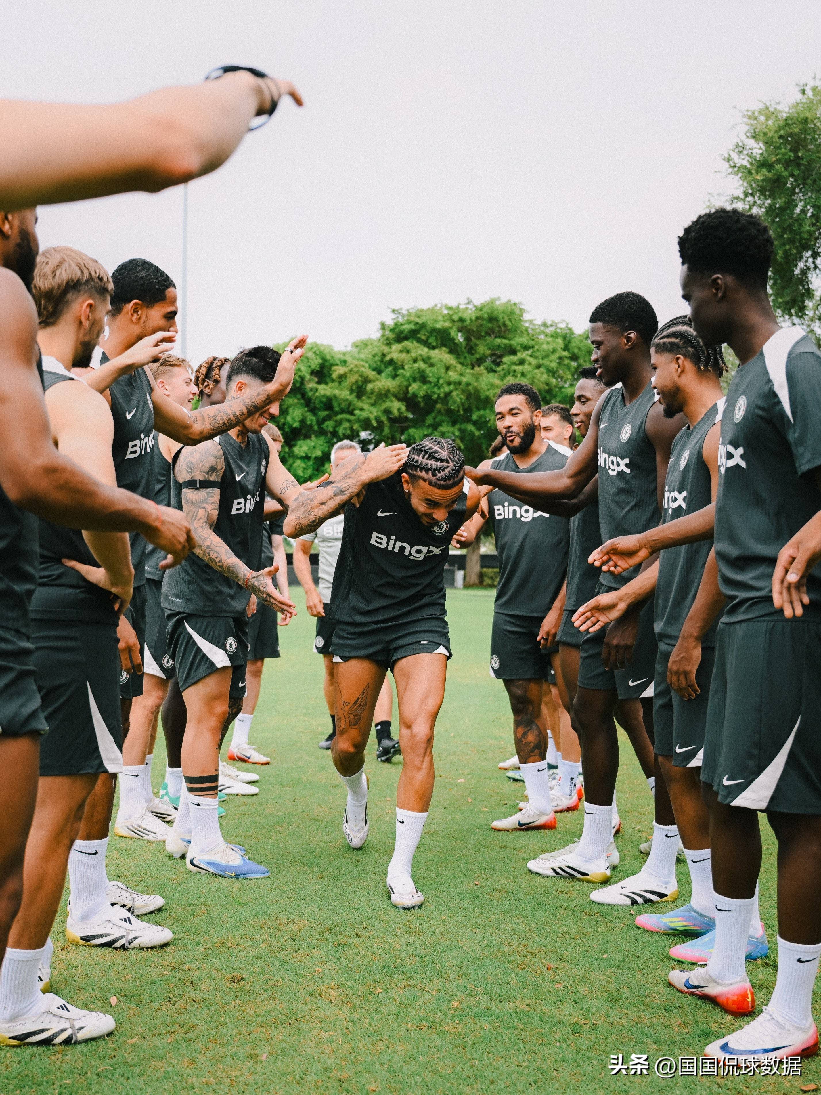 爱游戏网页版登录入口-帕尔梅拉斯外援训练状态火热，世俱杯淘汰赛关键战的简单介绍