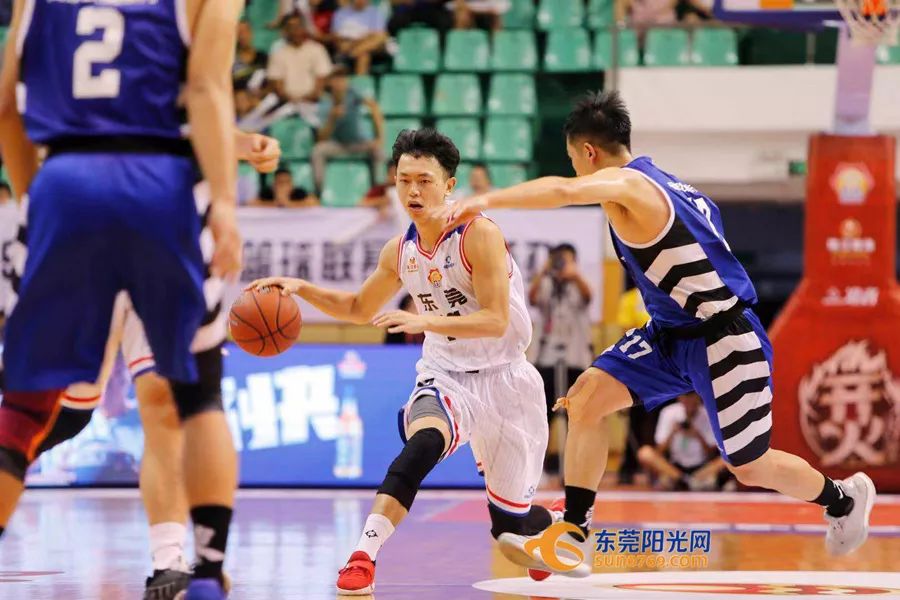 爱游戏登录-贵州男篮备战饱满，冲击胜利