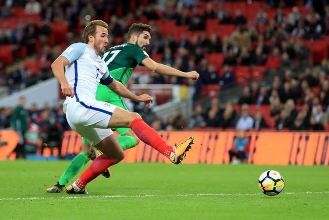 爱游戏官网-包含英格兰暂居小组榜首，出线前景一片光明的词条