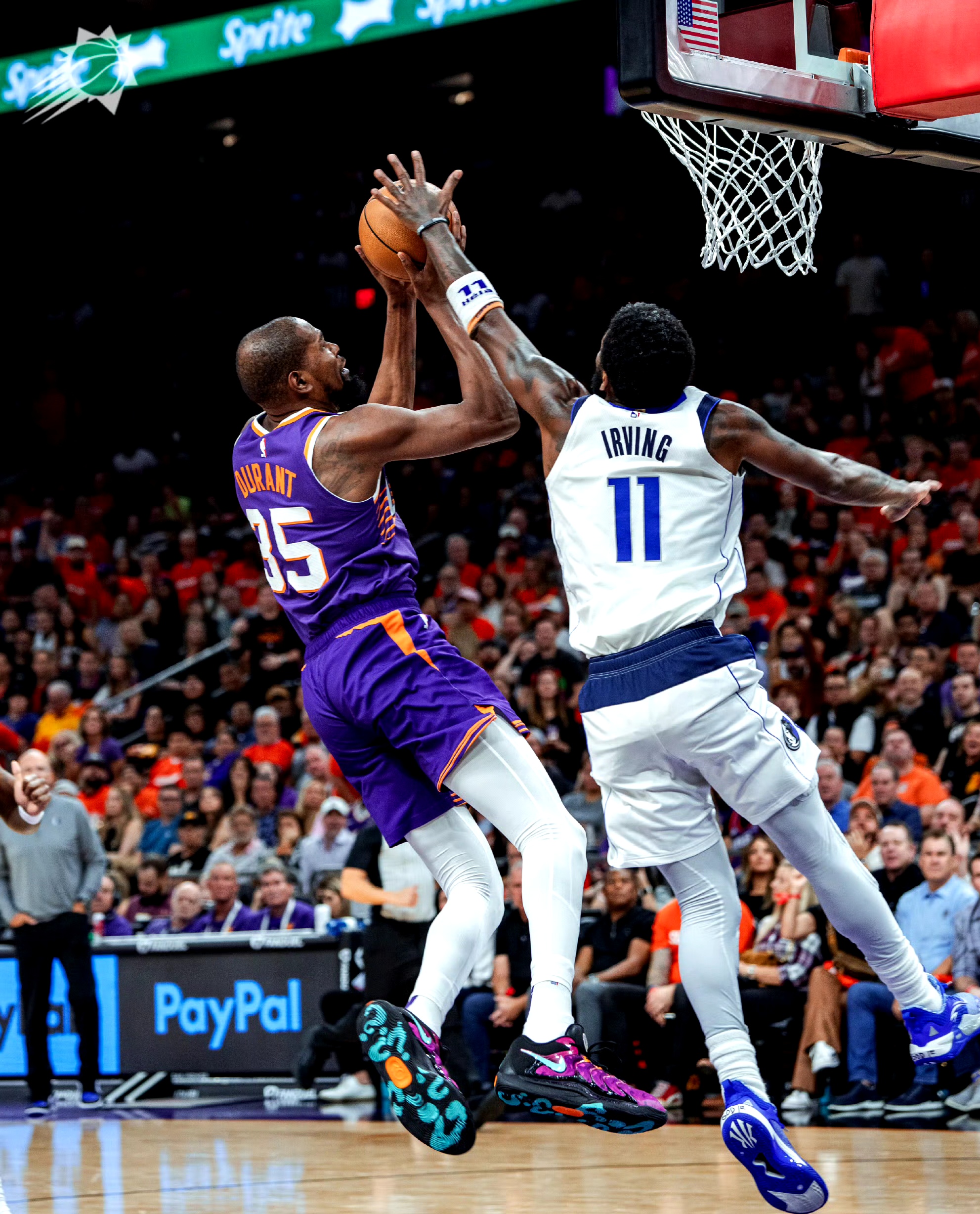 NBA球员在比赛中送出完美助攻