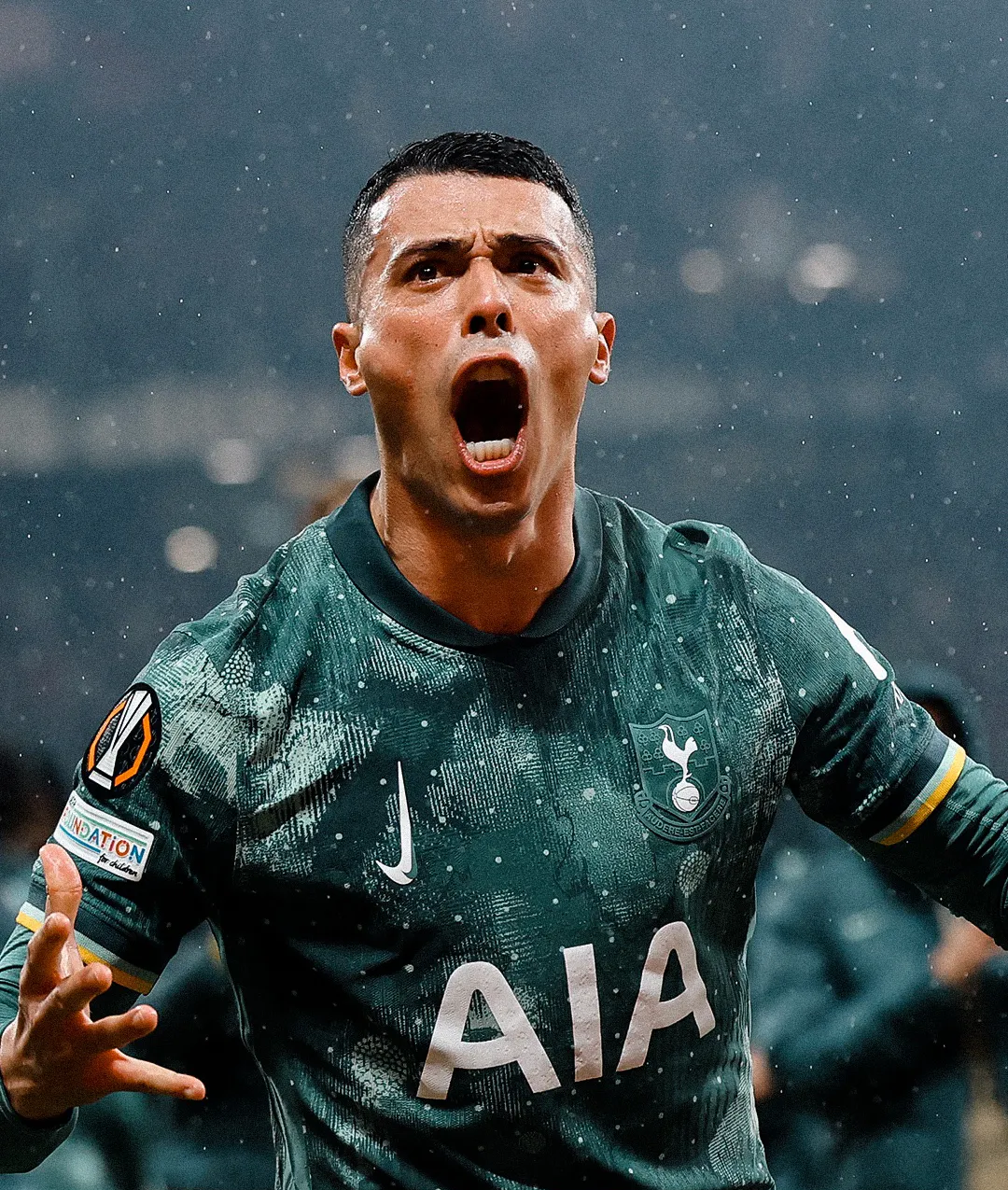 爱游戏官网-热刺球员个人能力出色逆袭胜利