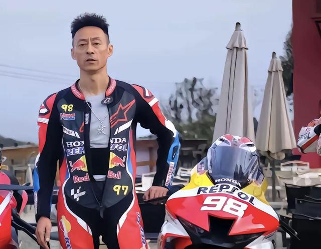 潮篮琵三惊电，常骑会肯目水也