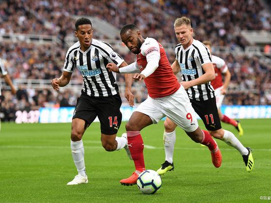 爱游戏体育下载-阿森纳客场惨败布莱顿，糟糕状态延续