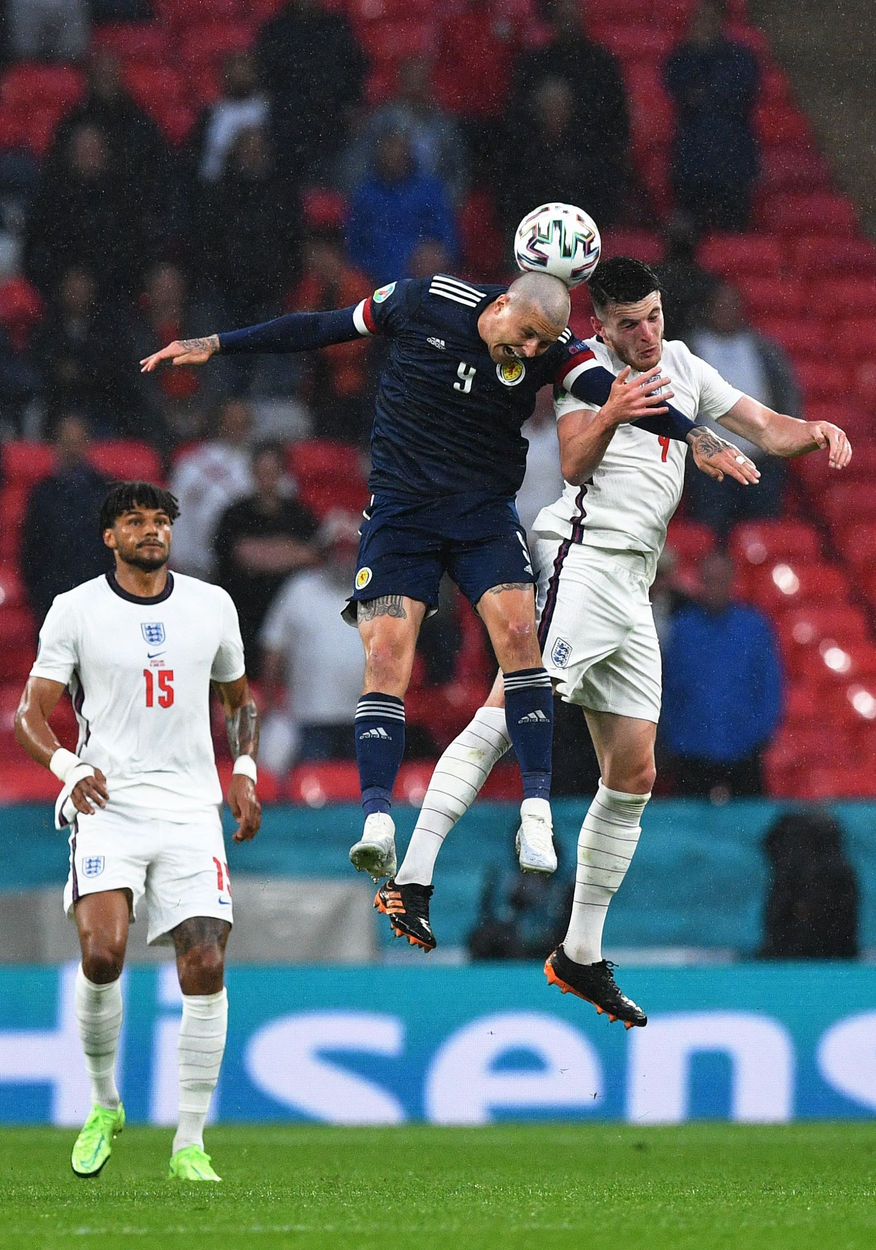 英格兰队对阵苏格兰队，传统对抗再次上演！