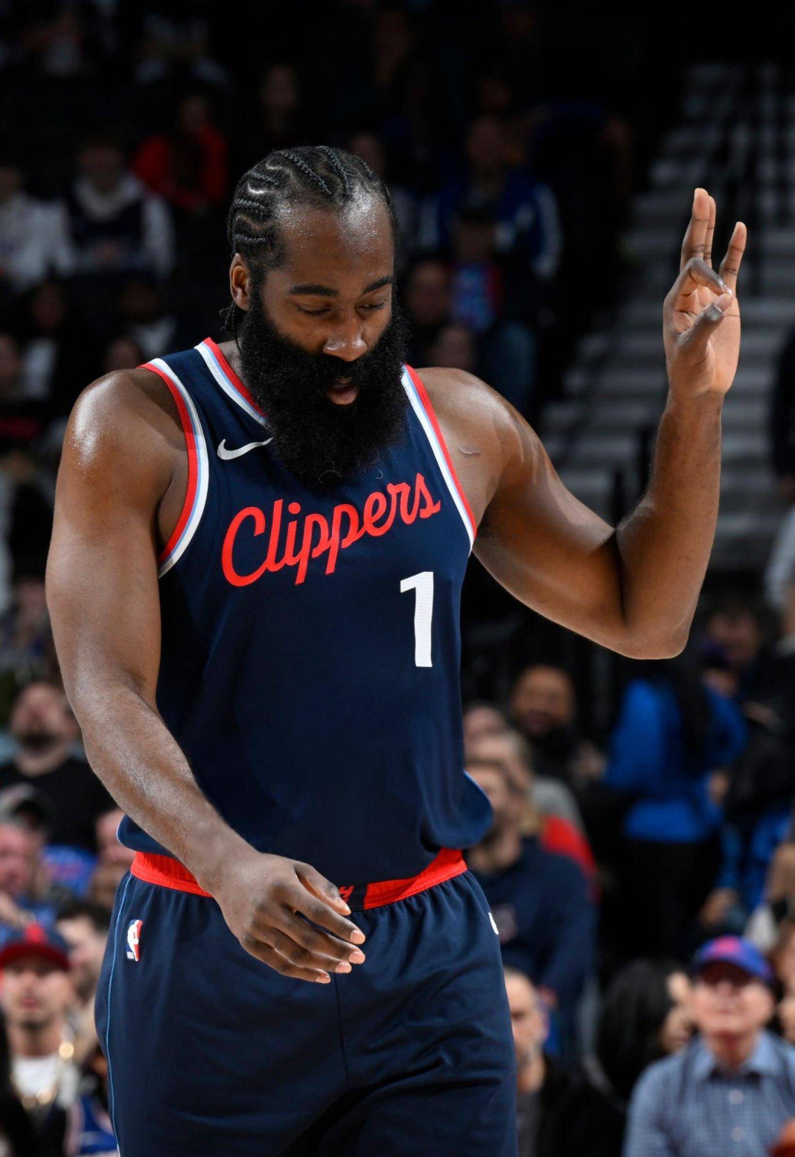 快船大胜勇士，成功保持连胜纪录的简单介绍