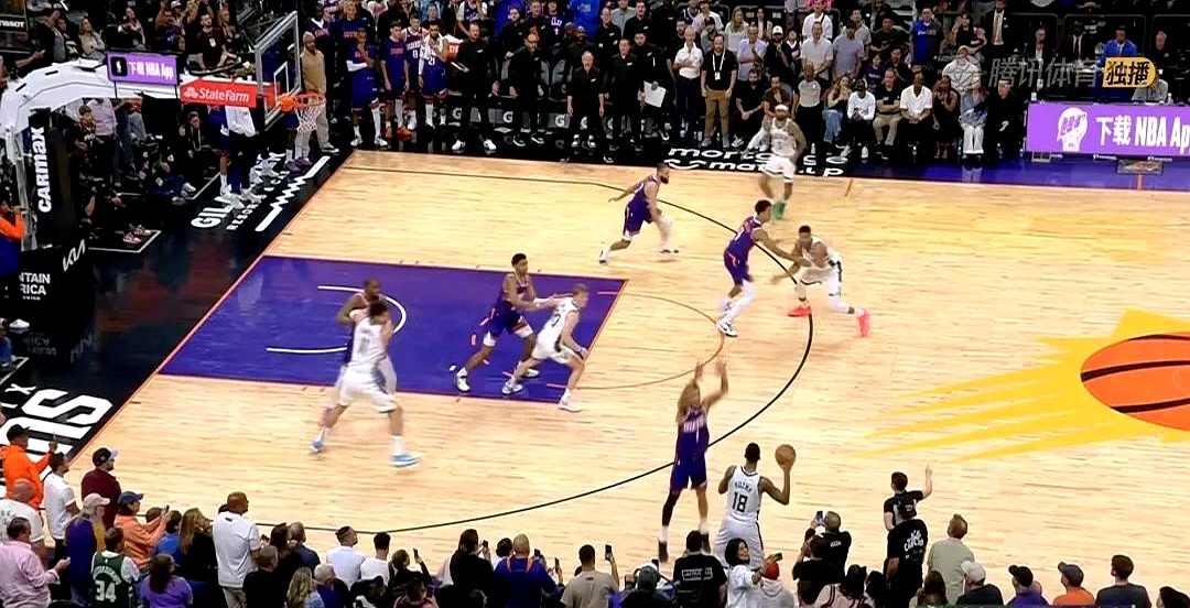 爱游戏体育平台-雄鹿虽败犹荣，杜兰特砍下关键球