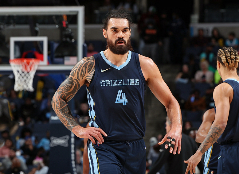 爱游戏官网-灰熊主场逆转掘金获得两连胜，康利生涯首度砍下三双